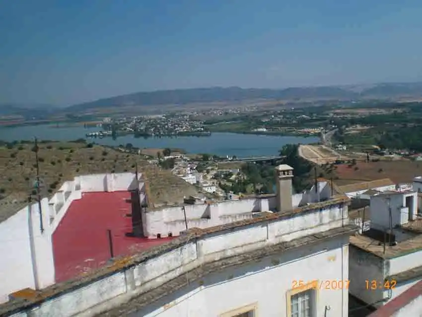 Vista exterior de Casa o xalet en venda en Arcos de la Frontera amb Aire condicionat, Terrassa i Traster