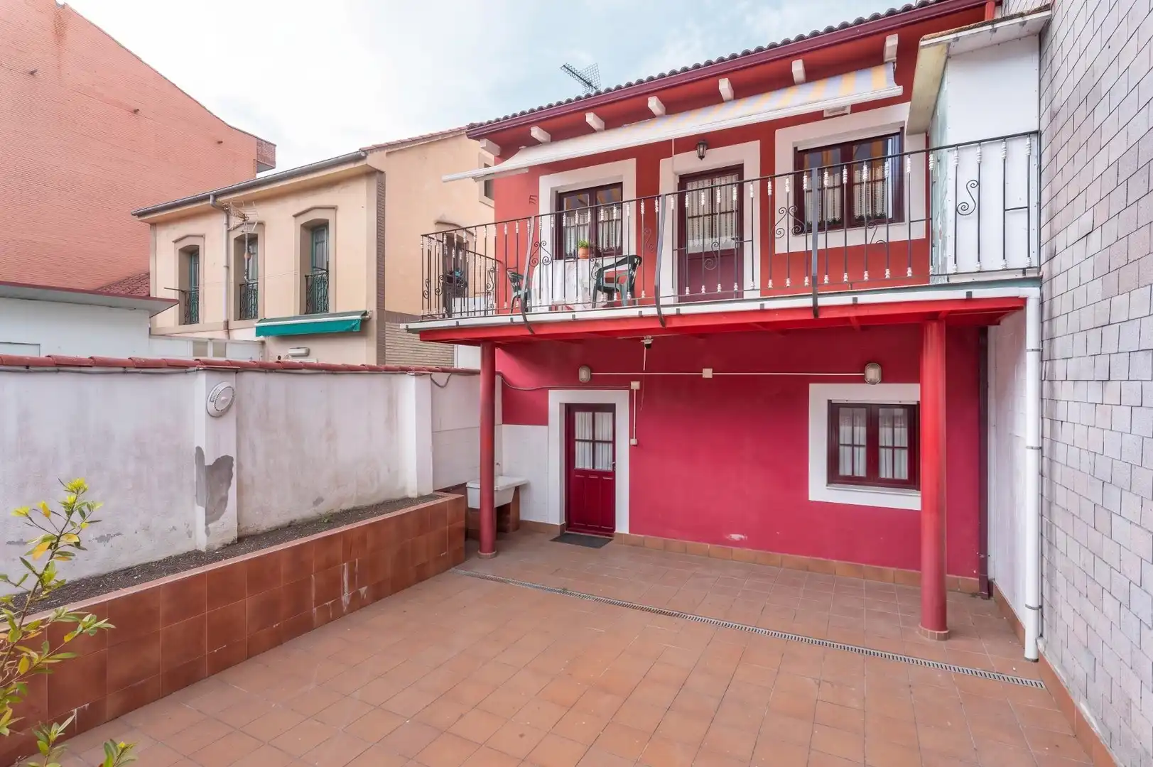 Vista exterior de Casa o chalet en venta en Llanera con Calefacción, Jardín privado y Terraza