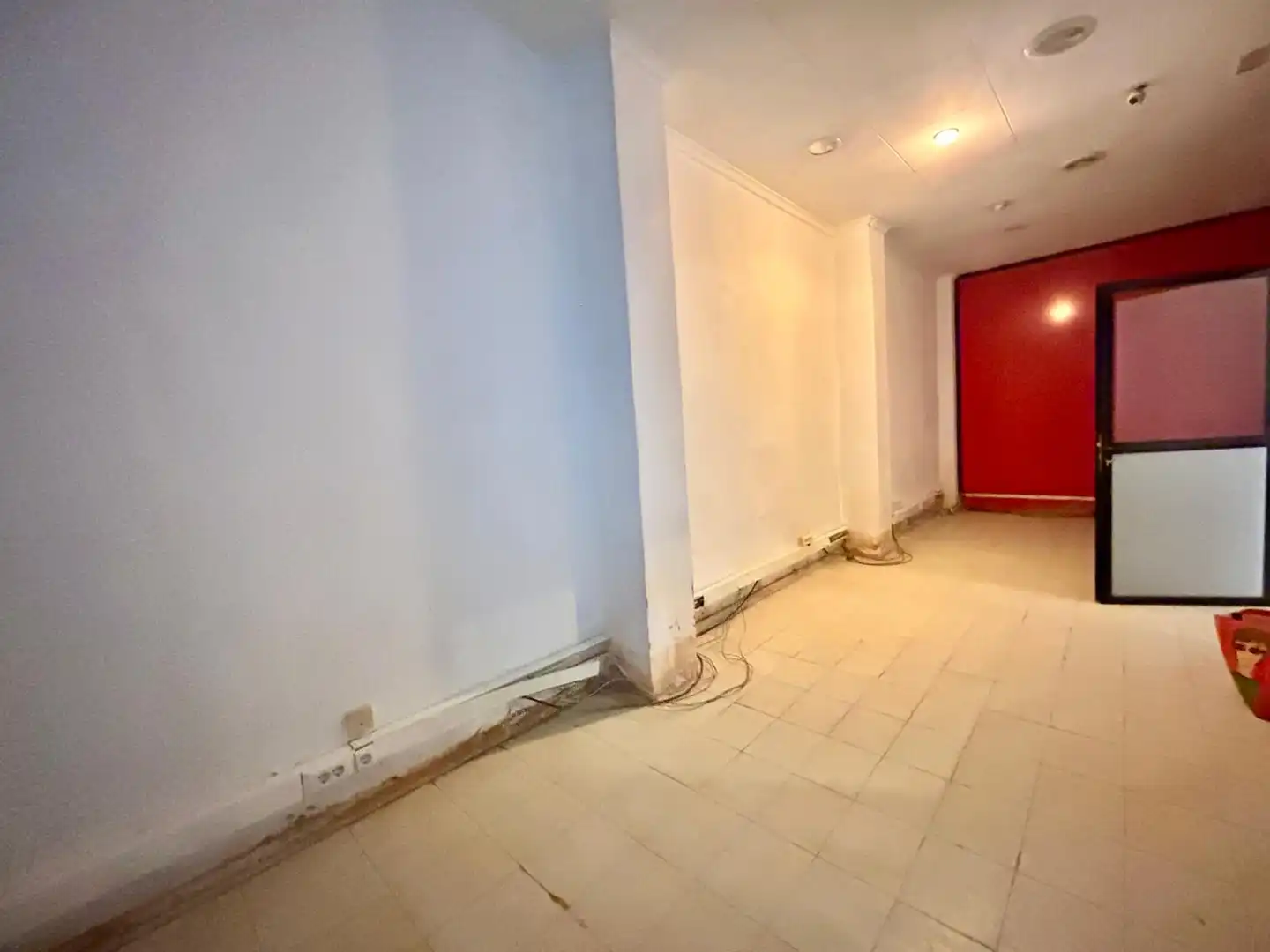 Business premises for sale in Avinguda Camí Nou 60, imagen 3