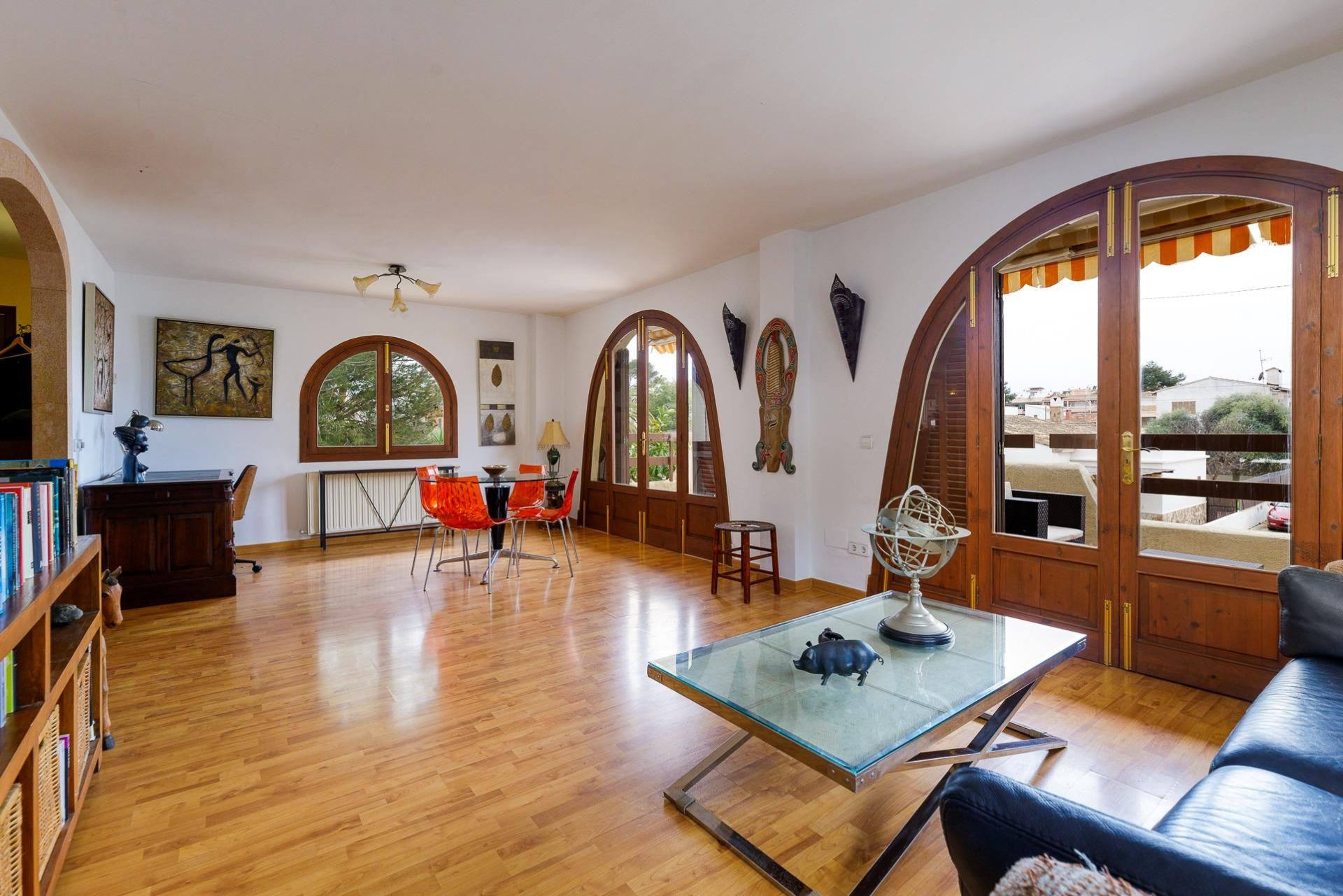 Sala d'estar de Casa o xalet en venda en Ses Salines amb Aire condicionat, Calefacció i Jardí privat