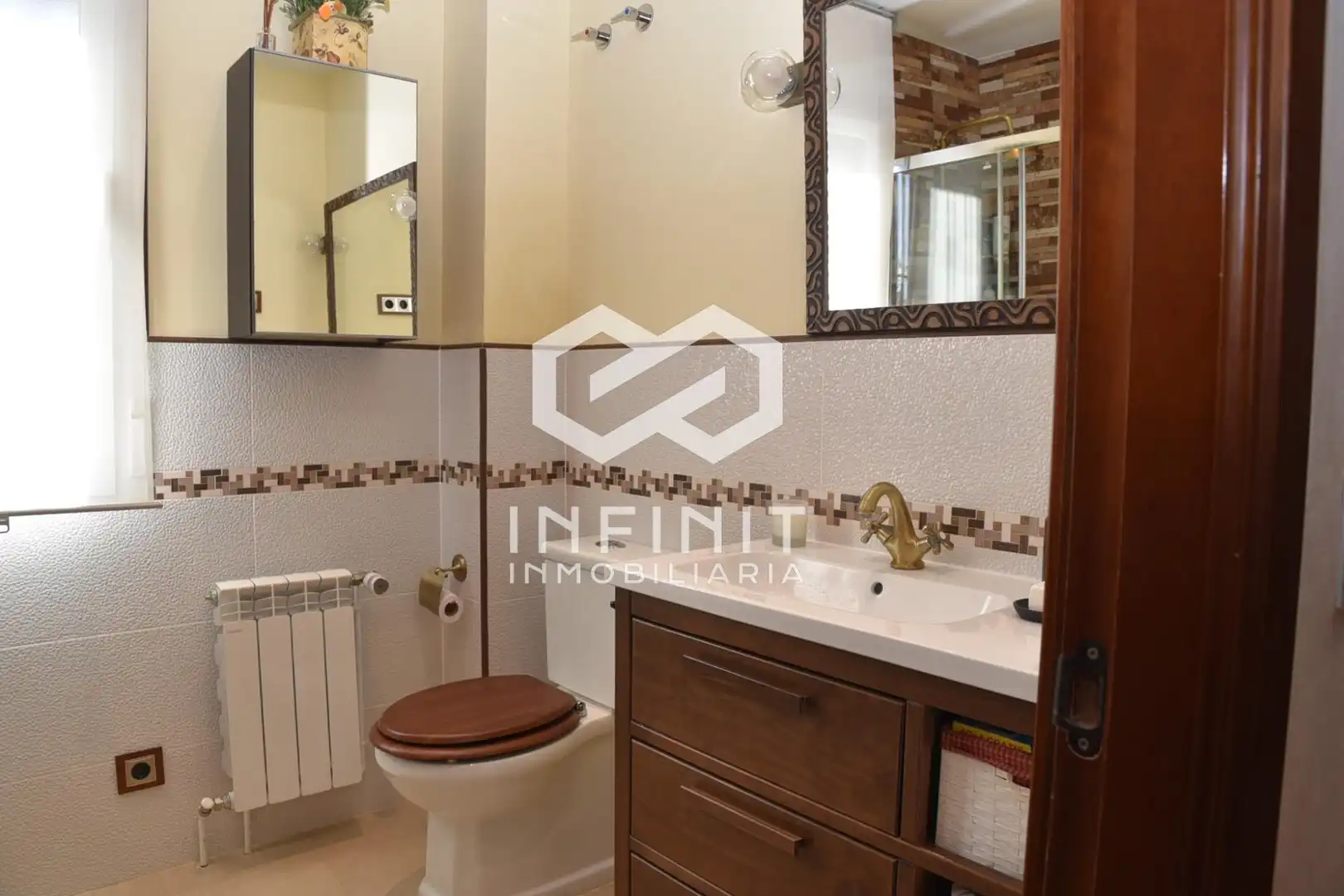 Bathroom of Houses for sale in Ribatejada, Madrid