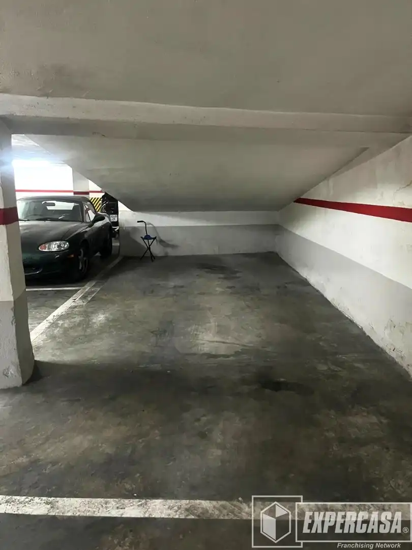 Parkplatz zum Verkauf in Quatre Carreres, imagen 3