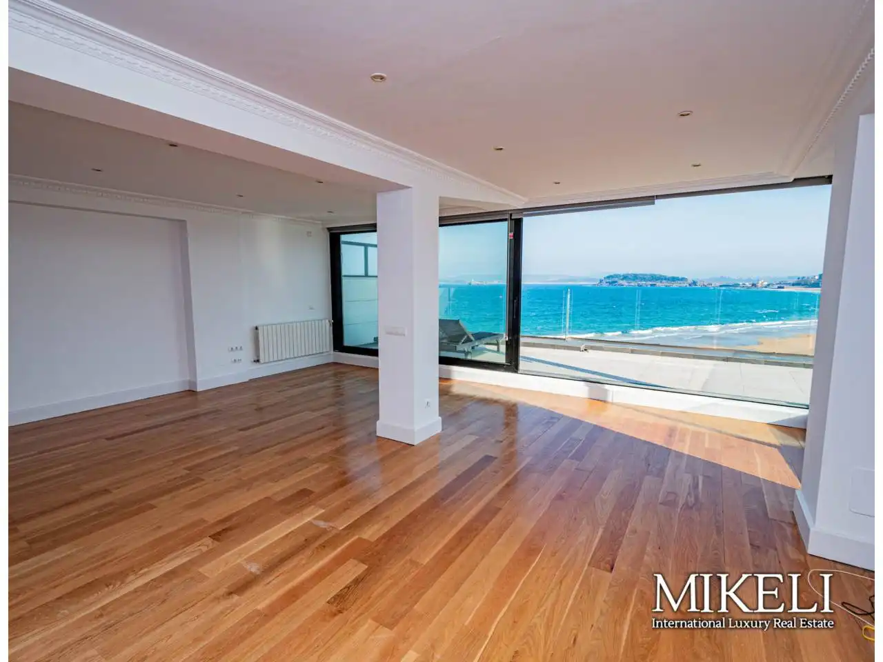 Wohnzimmer von Wohnung zum Verkauf in Santander mit Heizung, Parkett und Terrasse