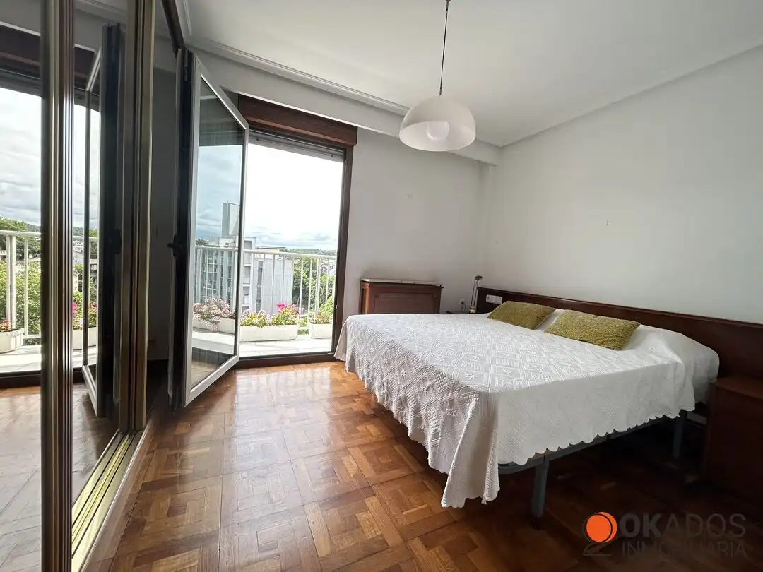Schlafzimmer von Wohnung zum Verkauf in Donostia - San Sebastián  mit Heizung und Balkon