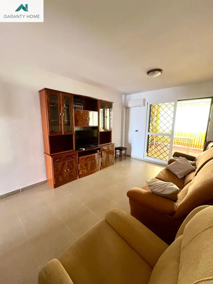 Living room of Flat for rent in Rincón de la Victoria  with Air Conditioner, Terrace and Furnished