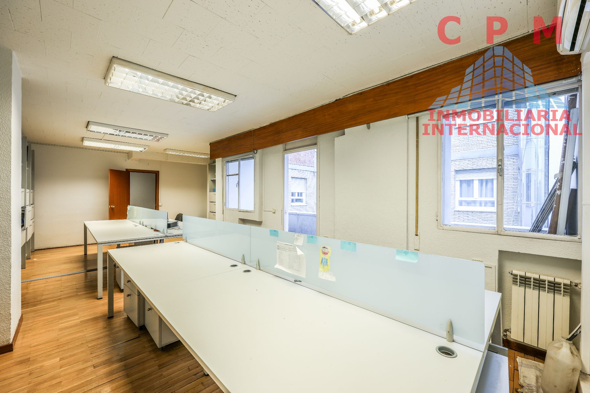 Oficina de lloguer en  Madrid Capital amb Aire condicionat, Calefacció i Terrassa