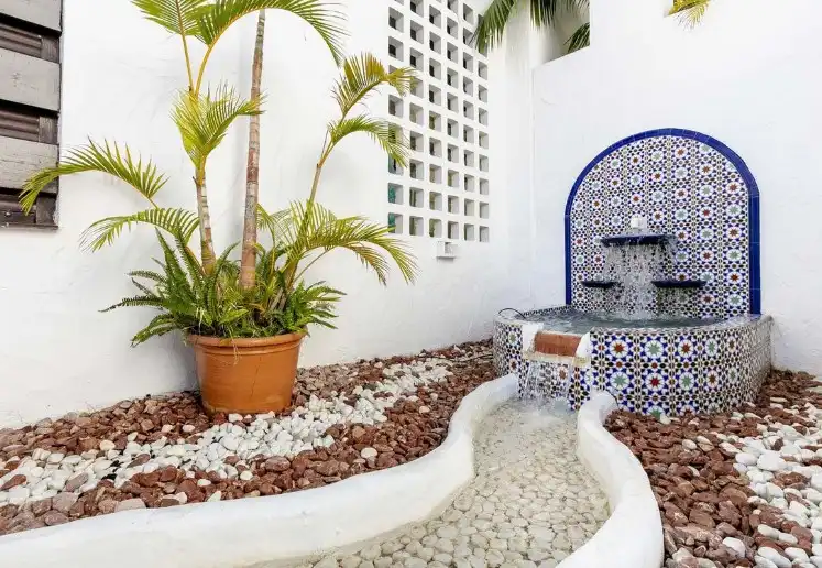Terrasse von Wohnung zum Verkauf in Marbella mit Klimaanlage, Heizung und Privatgarten