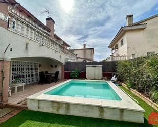 Single-family semi-detached for sale in Santa Oliva