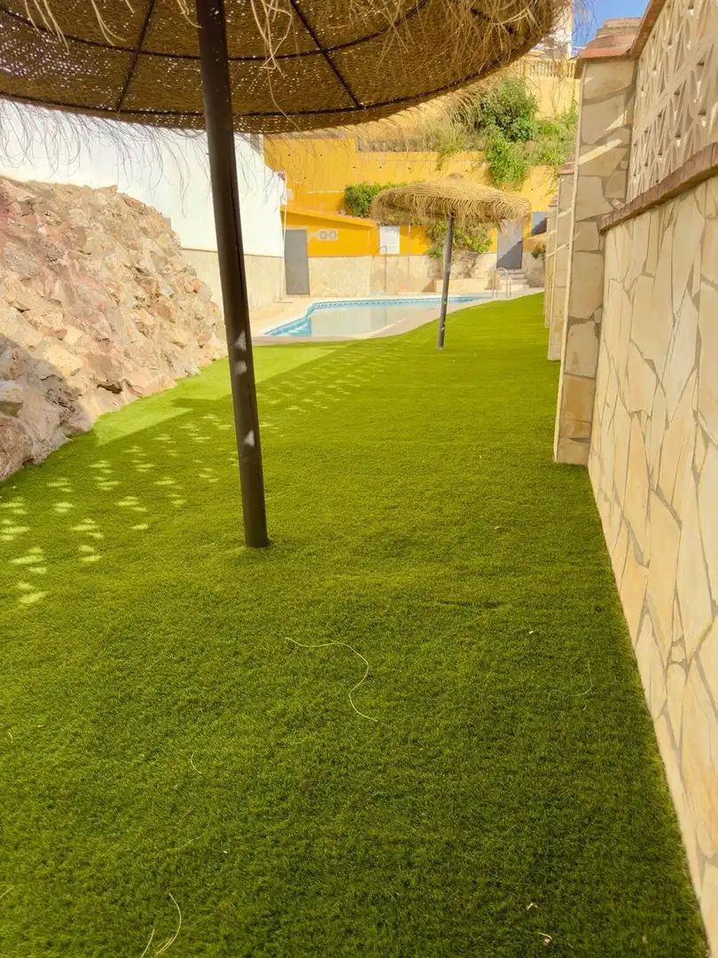 Terrassa de Casa adosada en venda en Rincón de la Victoria amb Aire condicionat, Jardí privat i Traster