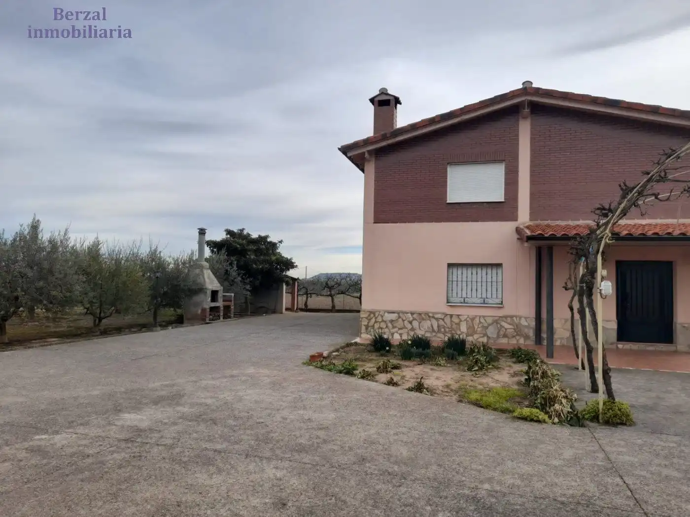 Vista exterior de Finca rústica en venta en Lardero con Calefacción, Jardín privado y Terraza