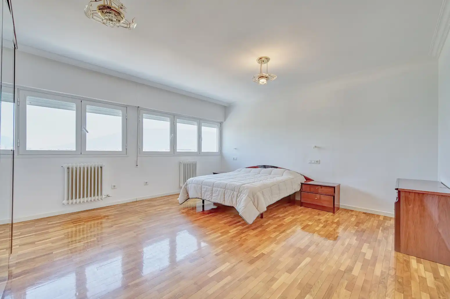 Habitación de Piso en venta en  Pamplona / Iruña con Calefacción y Trastero