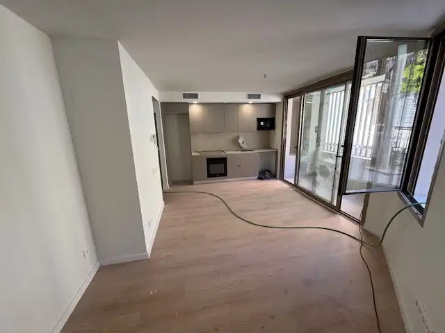 Wohnzimmer von Erdgeschoss zum Verkauf in Rubí mit Klimaanlage, Heizung und Parkett