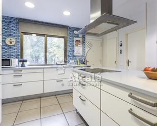 Kitchen of Single-family semi-detached for sale in Loeches  with Air Conditioner, Heating and Parquet flooring