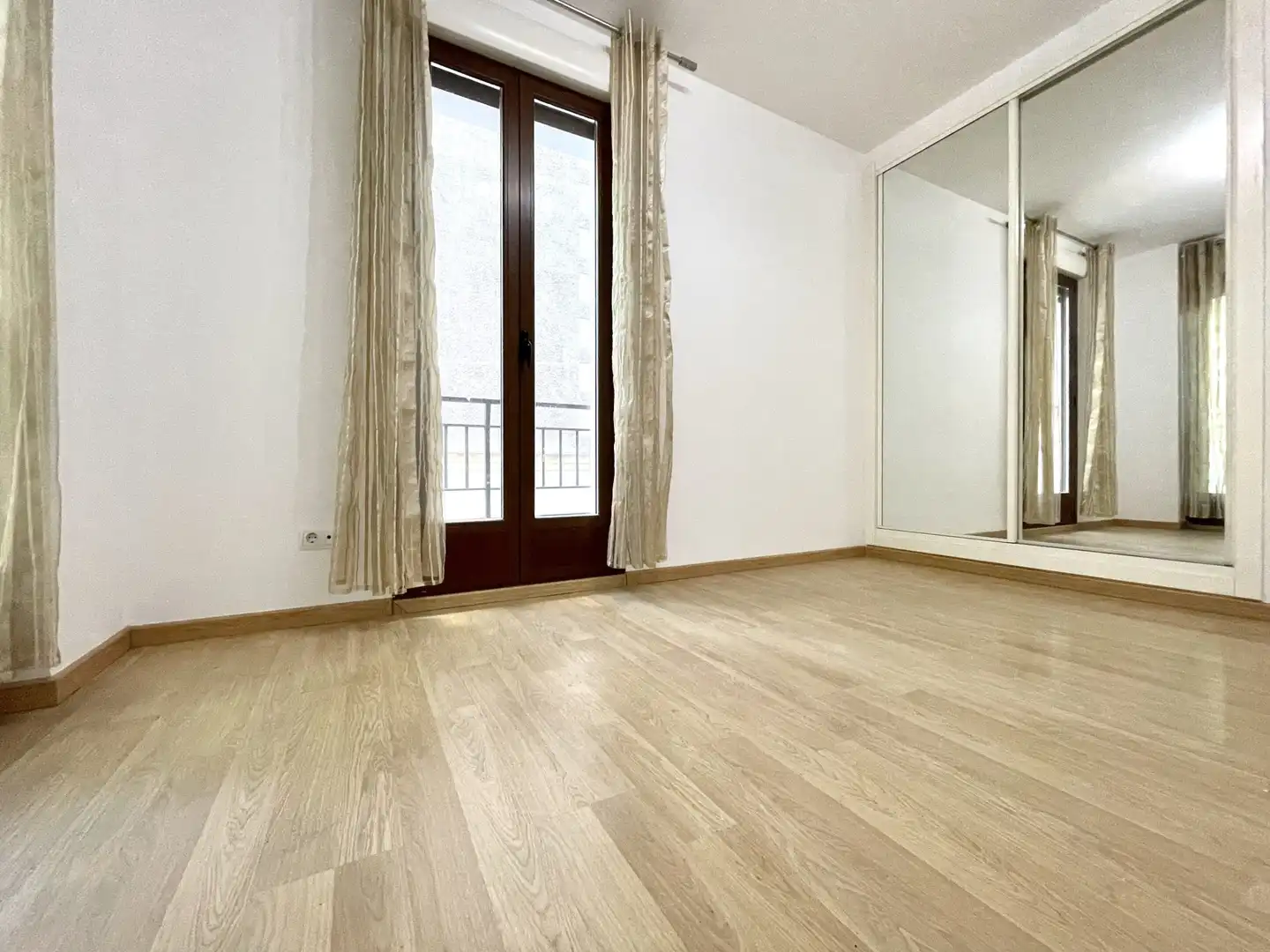 Flat with lift to rent in RIOS ROSAS, imagen 3
