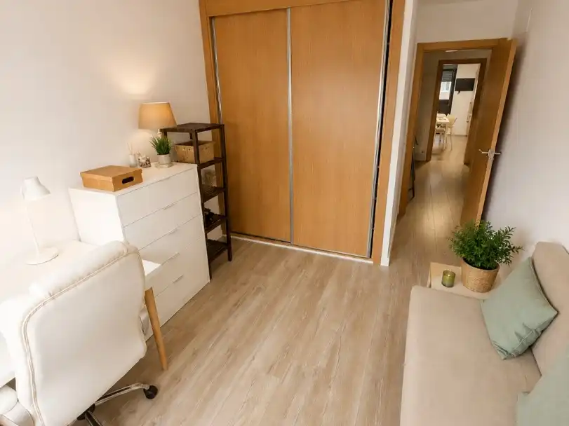 Dormitori de Pis en venda en  Logroño amb Aire condicionat, Terrassa i Balcó