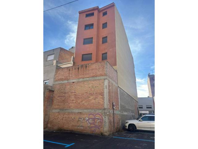 Edificio en Venta en Ferrer i Busquets en Mollerussa