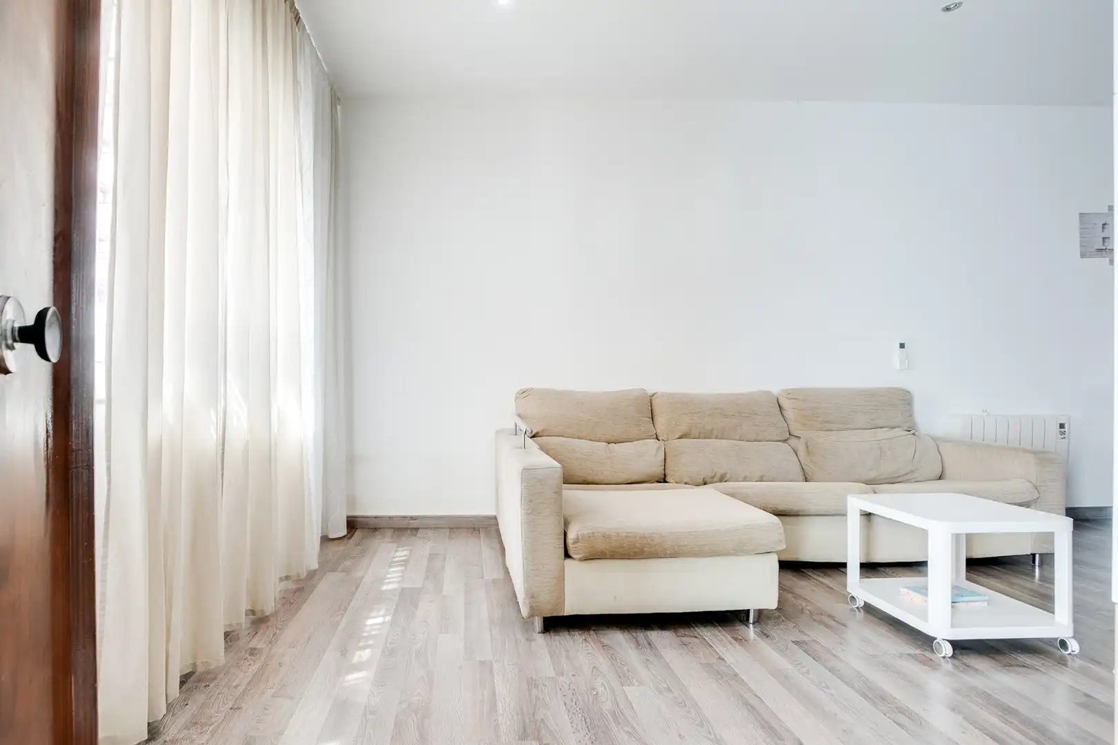 Sala d'estar de Planta baixa en venda en Sant Adrià de Besòs amb Calefacció i Terrassa