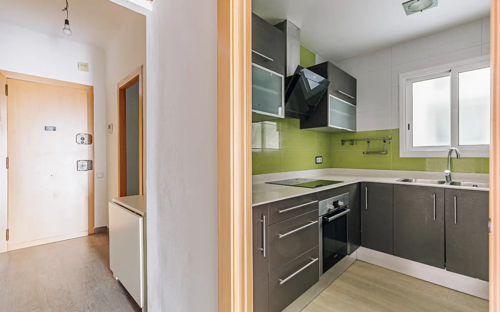 Cuina de Pis en venda en Barcelona amb Aire condicionat, Calefacció i Terrassa