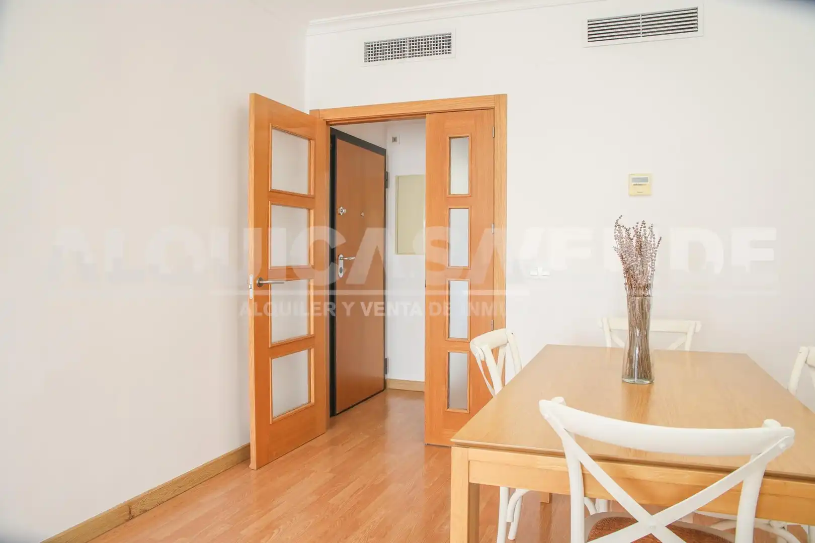 Flat with pool to rent in Bellavista - La Palmera, imagen 8
