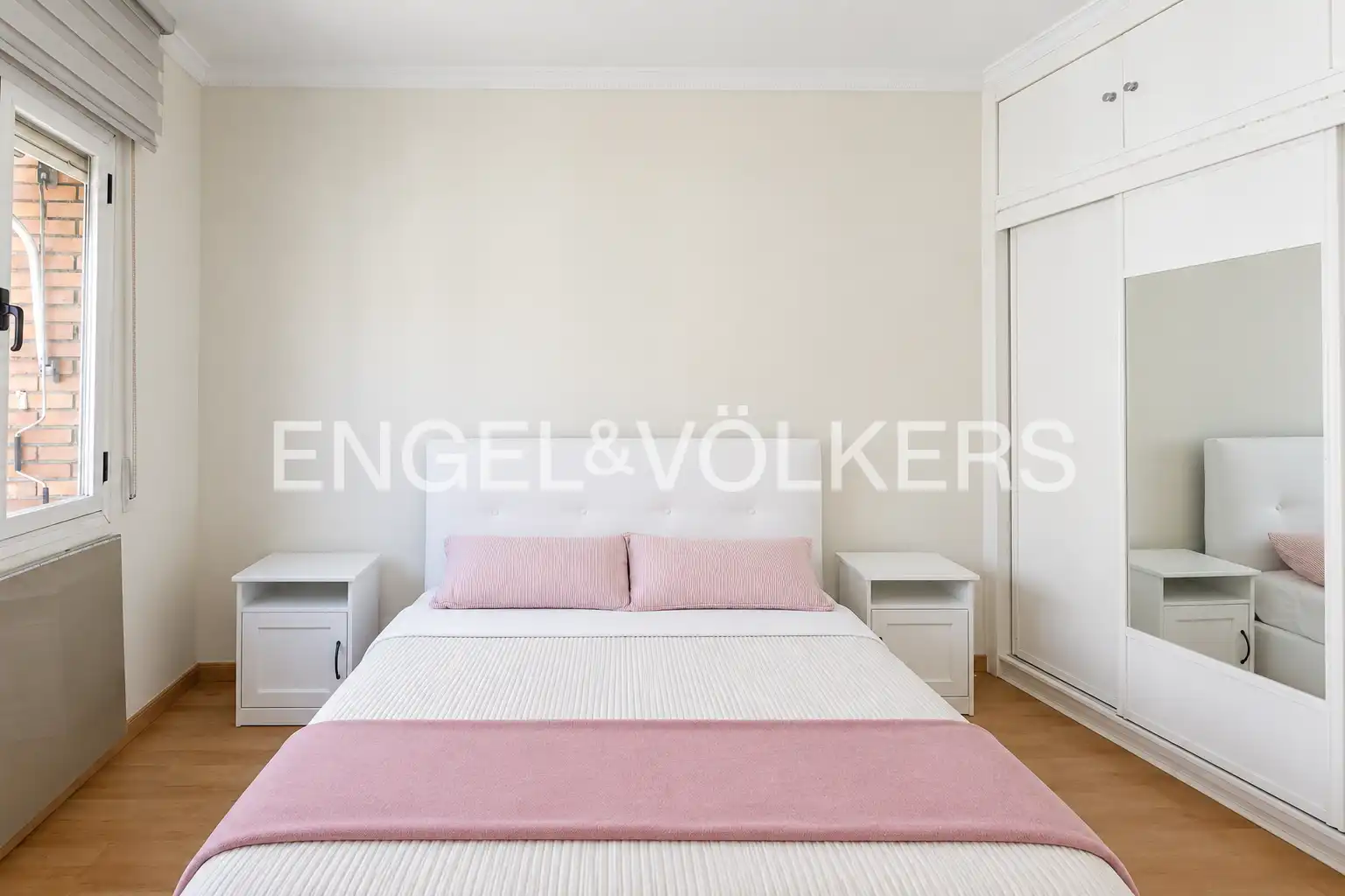 Bedroom of Flat for rent in Madrid  with Air Conditioner and Heating