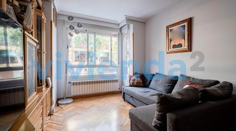 Foto 2 de Piso en venta en Alava, Ventas, Madrid