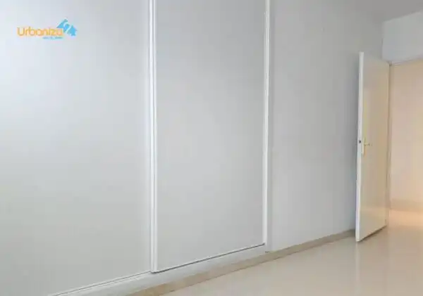 Habitación de Piso en venta en Badajoz con Aire acondicionado y Alarma