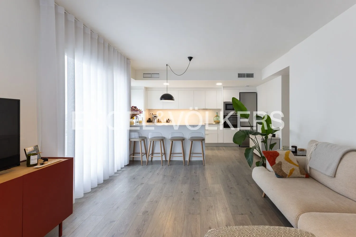 Living room of Flat for sale in  Valencia Capital  with Air Conditioner, Heating and Parquet flooring