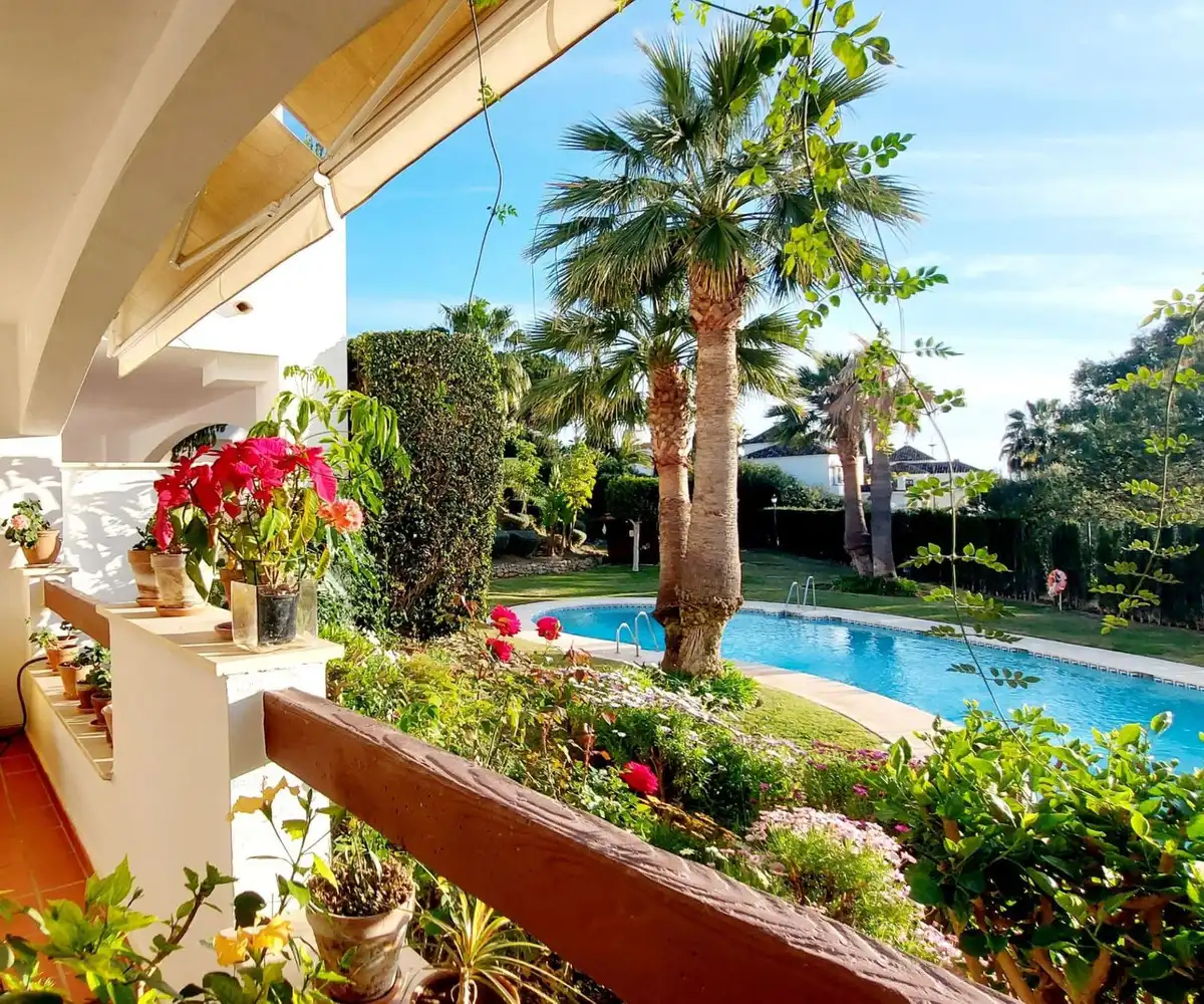 Apartamento con piscina en venta en Nueva Andalucía, imagen 18
