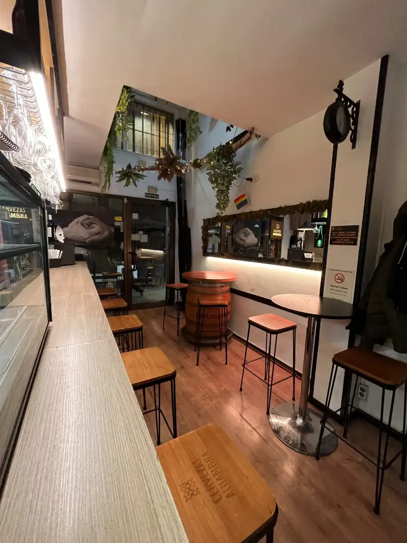 Local en traspaso en Barcelona con Aire acondicionado, Calefacción y Parquet
