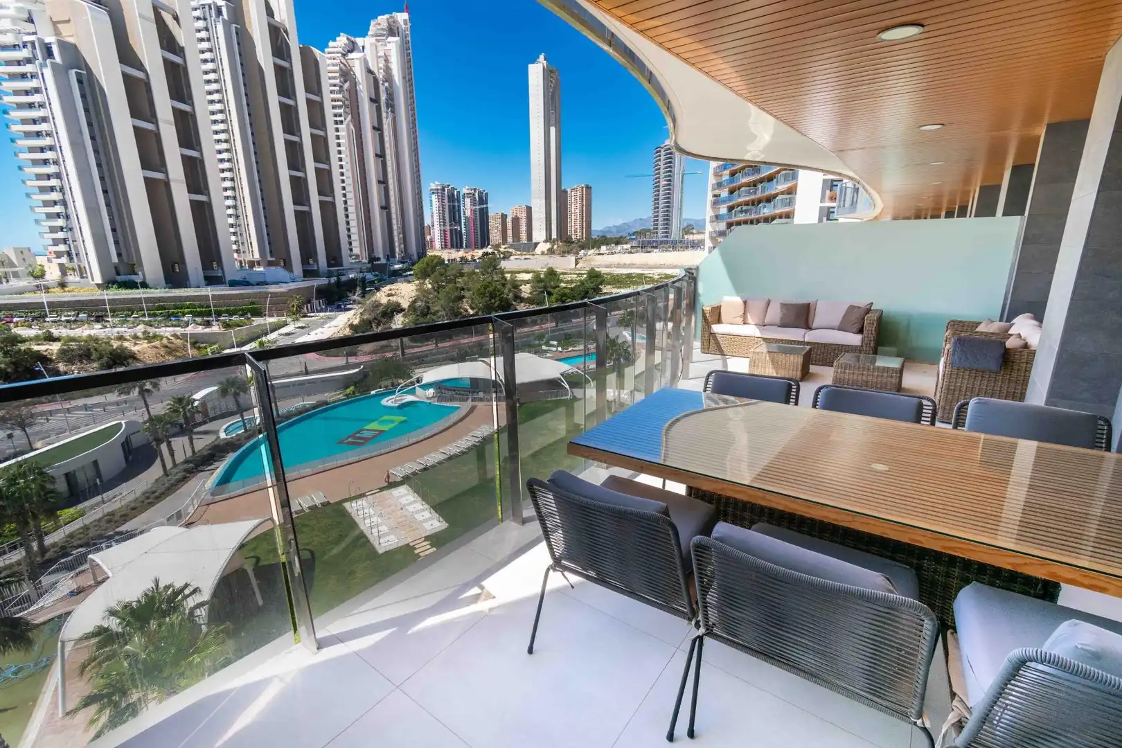 Apartment with pool for sale in Via Parque, imagen 3