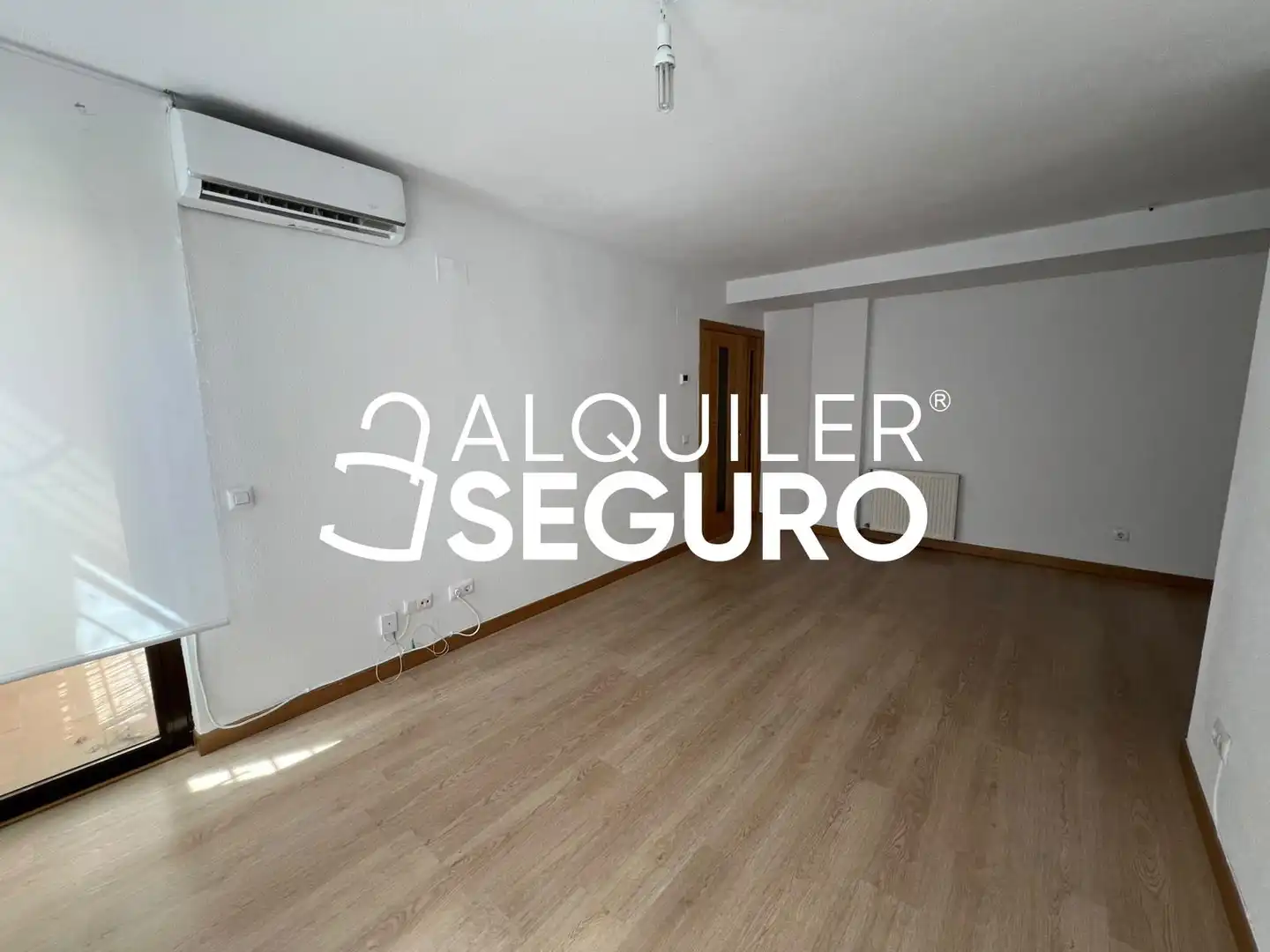 Bedroom of Flat for rent in San Sebastián de los Reyes  with Air Conditioner, Heating and Terrace