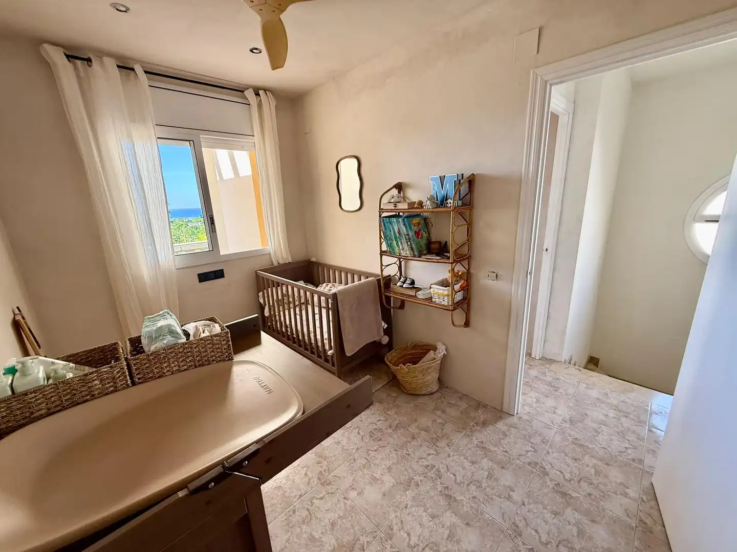Habitación de Casa adosada en venta en Calafell con Aire acondicionado, Calefacción y Terraza