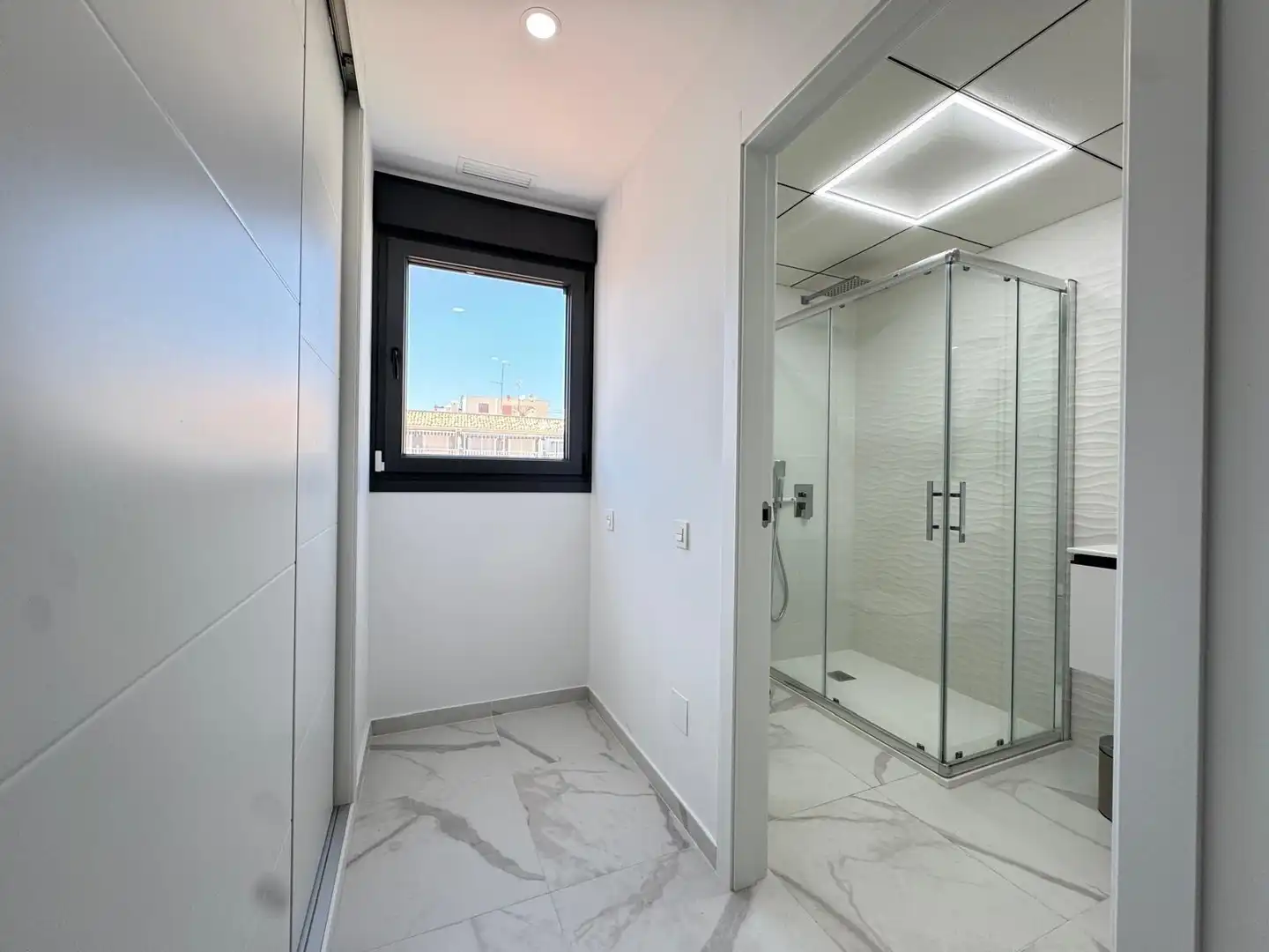 Ático con terraza en venta en Calle ramon gallud 211, imagen 45