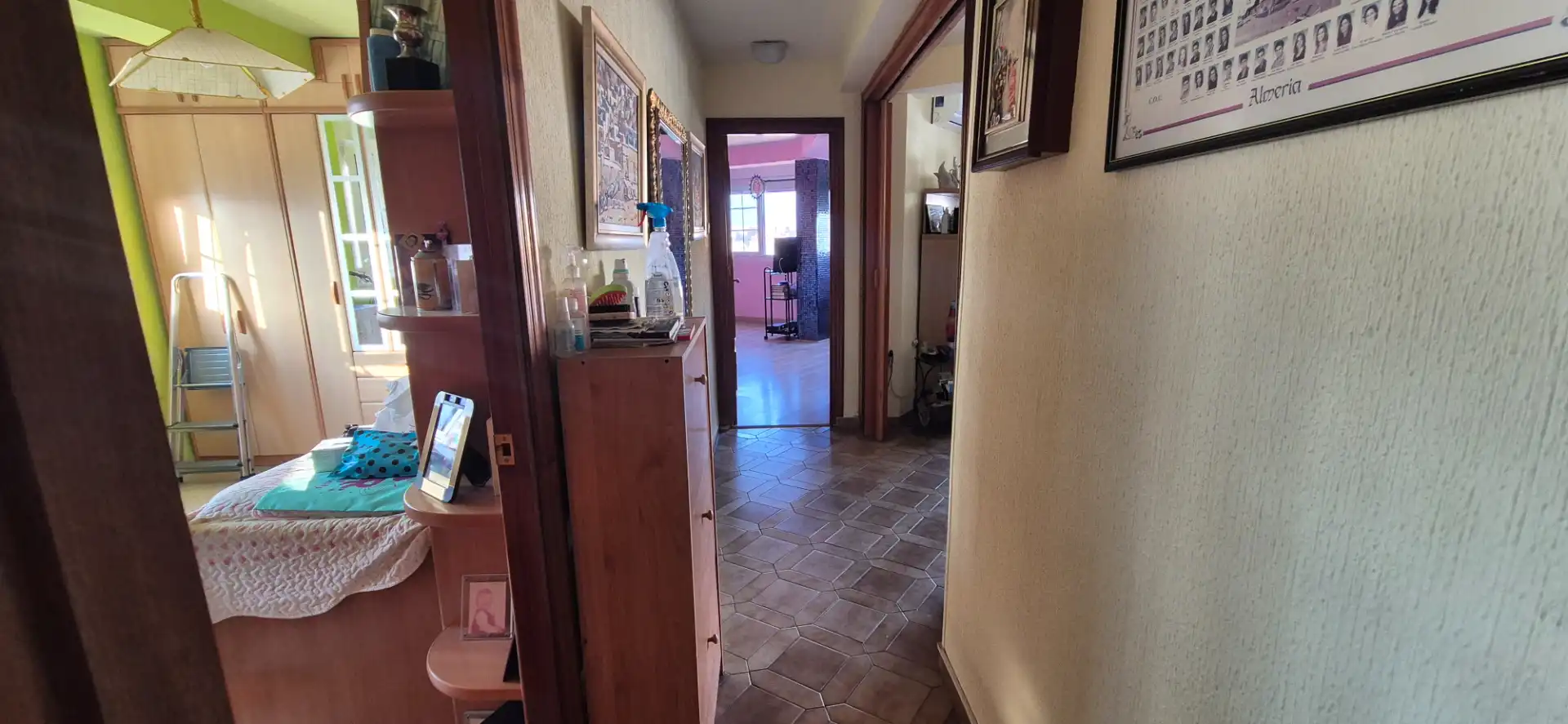 Piso en venta en Calle Hermanos Pinzón, Oliveros - Altamira