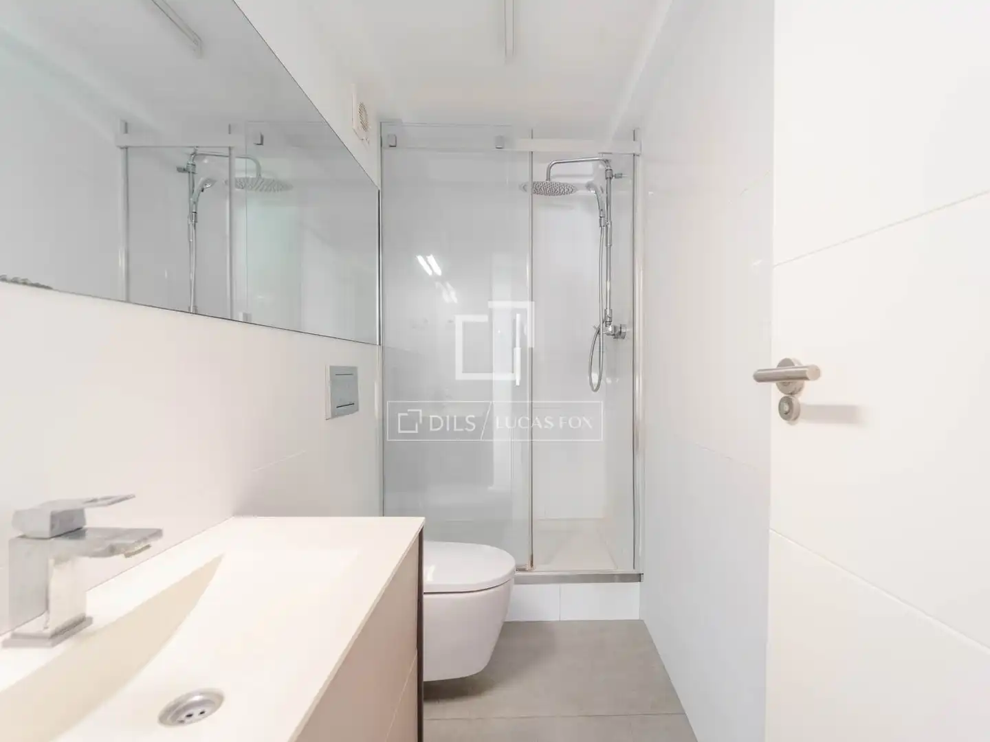 Baño de Casa o chalet en venta en L'Eliana con Aire acondicionado, Calefacción y Jardín privado