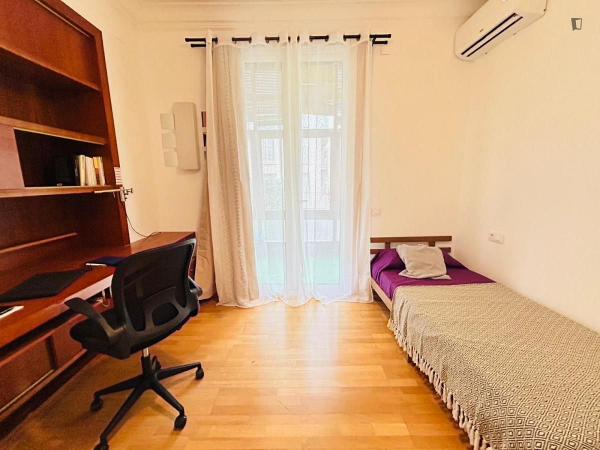 Apartment to share in Centre