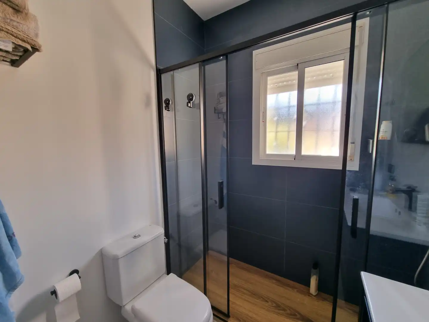 Bathroom of Houses for rent in El Puerto de Santa María  with Air Conditioner, Heating and Private garden