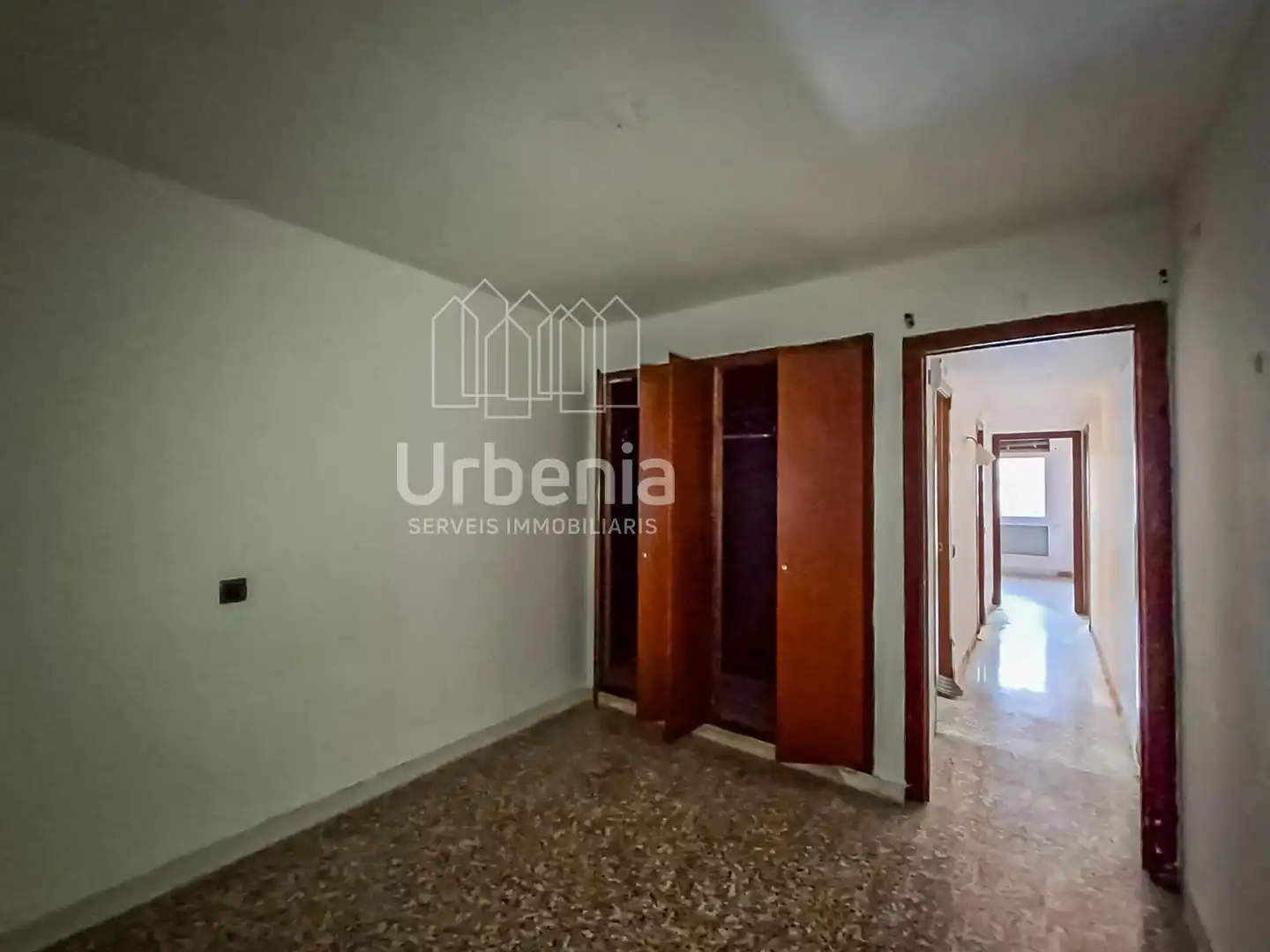 Habitación de Piso en venta en Premià de Mar con Calefacción, Terraza y Piscina