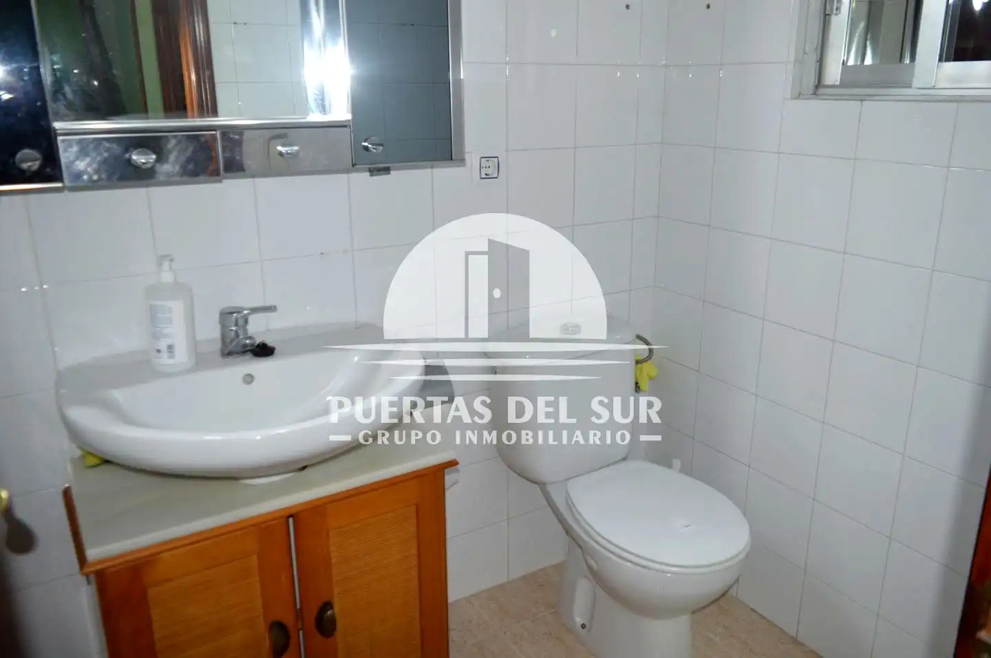 Bathroom of Flat for sale in Rota  with Air Conditioner and Terrace