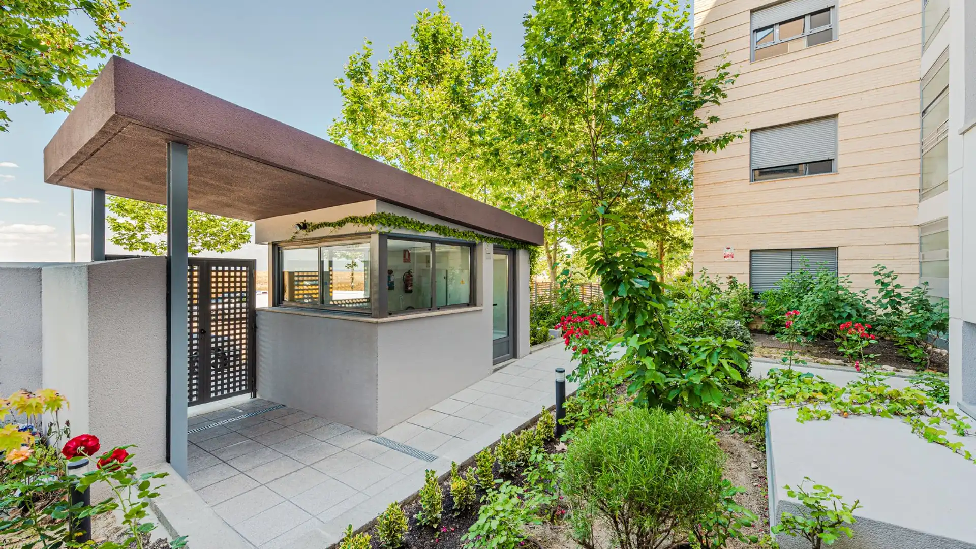 Piso de alquiler en HOYOS 8 -10, 8, Miramadrid