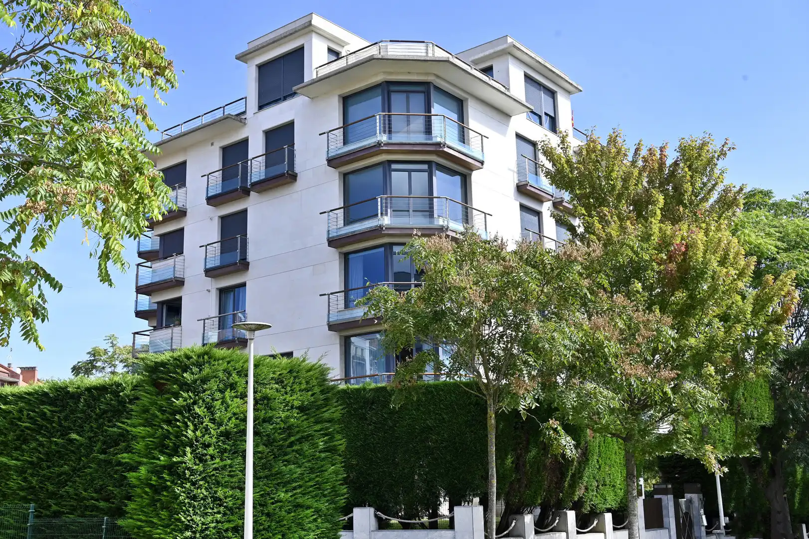 Flat for rent in Avenida Doctor Diego Madrazo, Valdenoja
