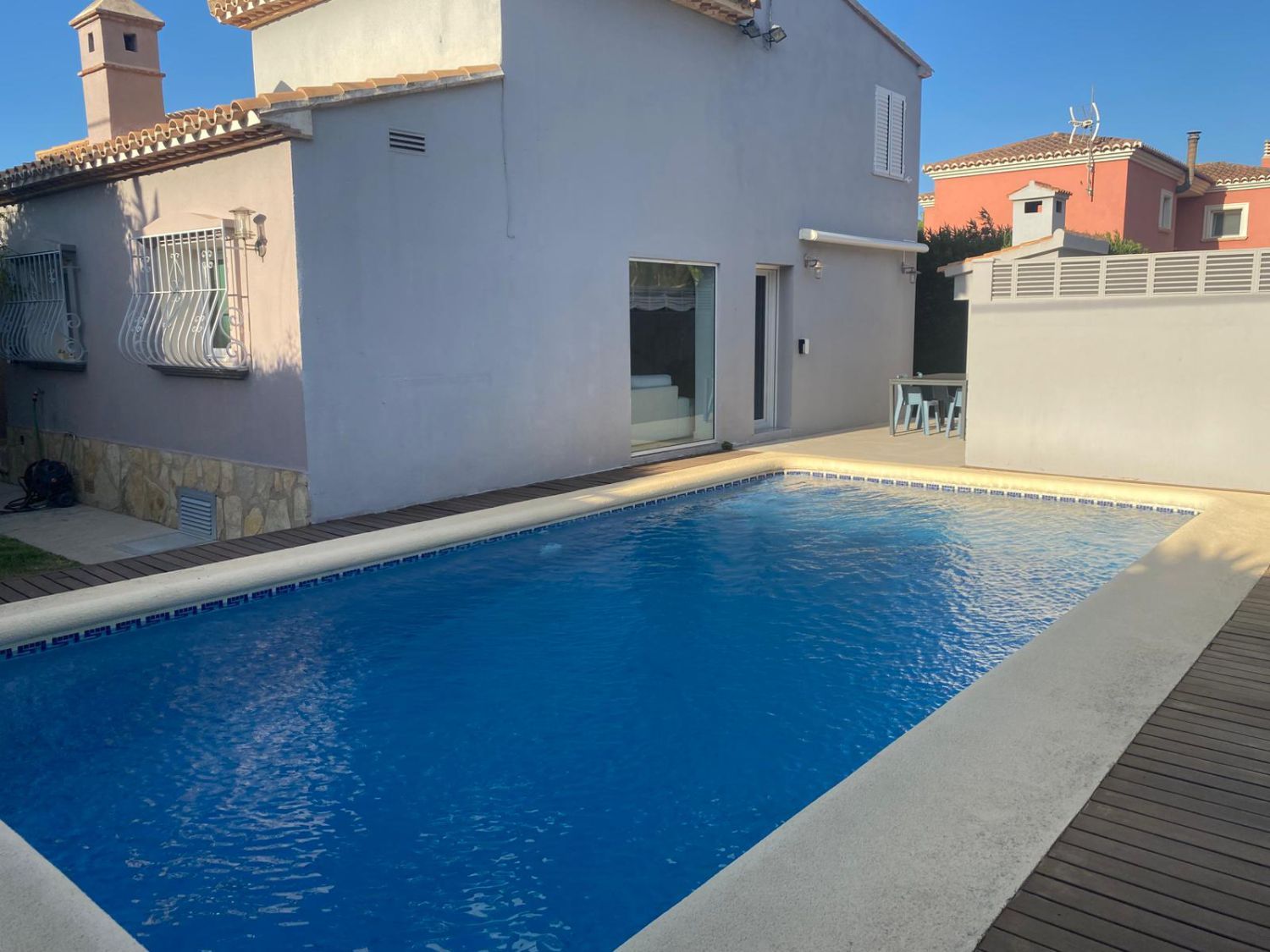 Piscina de Casa o xalet de lloguer en Dénia amb Aire condicionat, Terrassa i Piscina