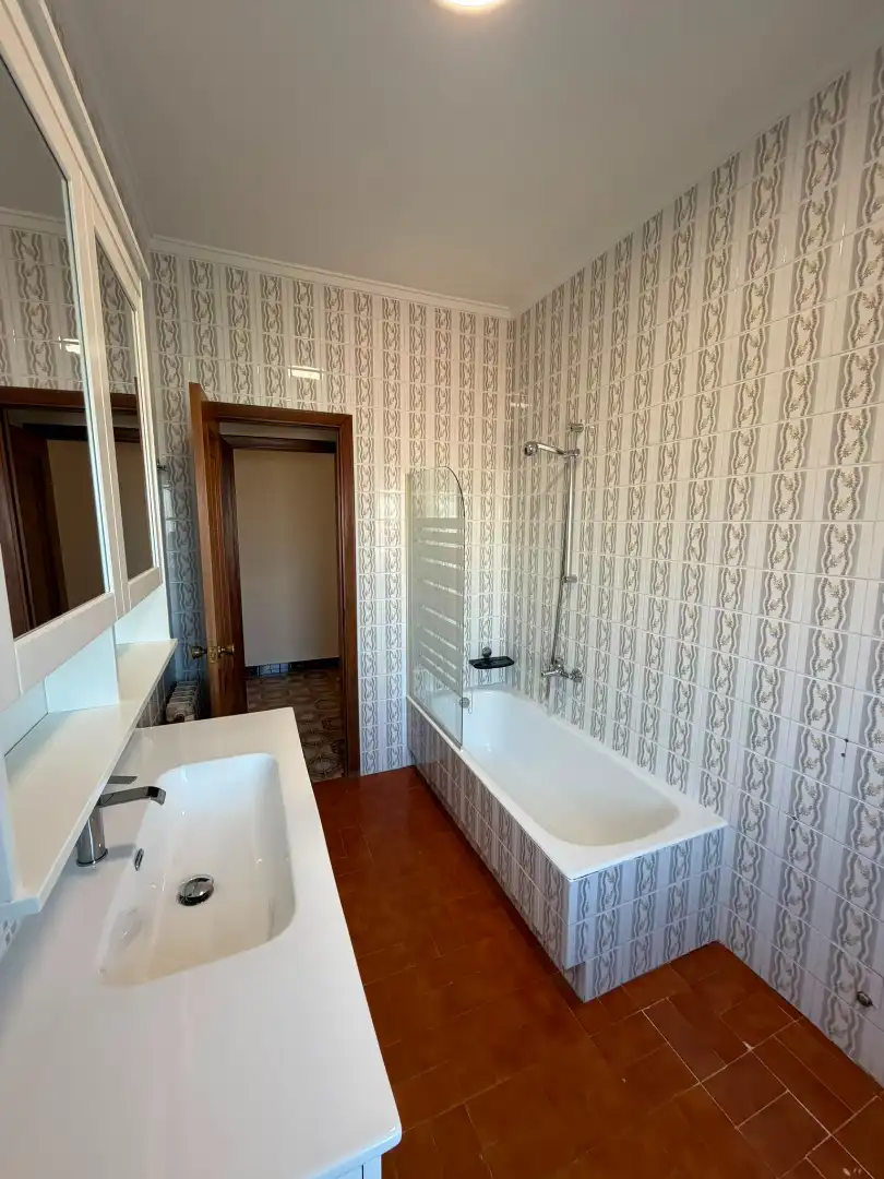 Baño de Casa o chalet de alquiler en Lugo con Calefacción, Terraza y Amueblado
