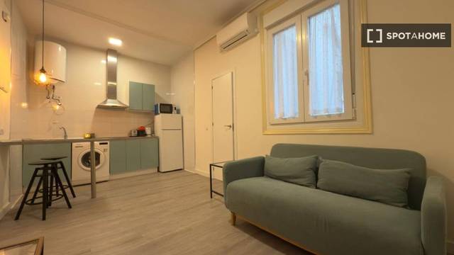 Piso en Alquiler en Universidad - Malasaña