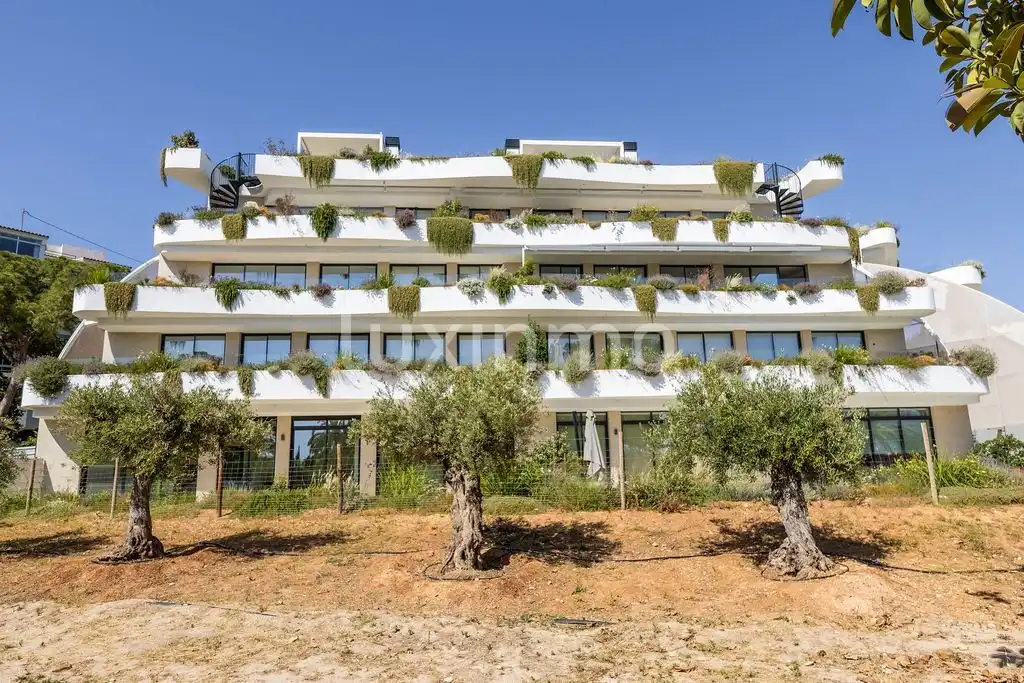 Vista exterior de Pis en venda en L'Alfàs del Pi amb Aire condicionat, Calefacció i Jardí privat