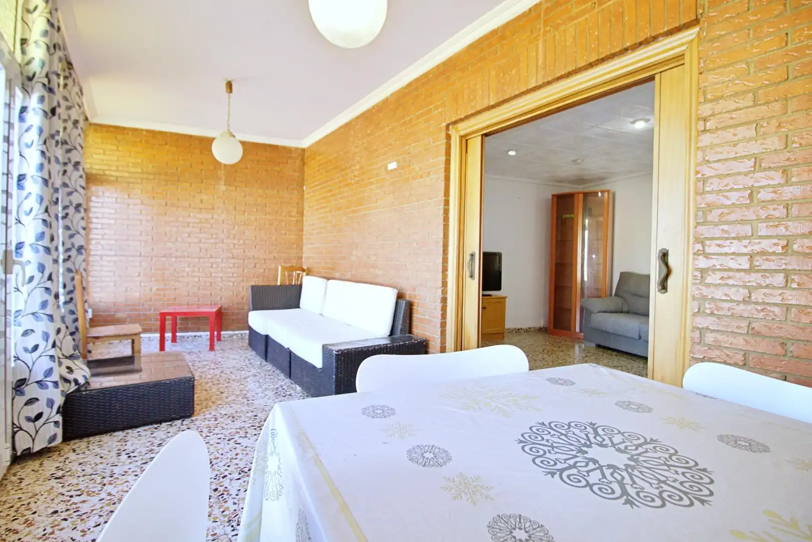 Wohnzimmer von Dachboden zum Verkauf in Elche / Elx mit Terrasse und Balkon
