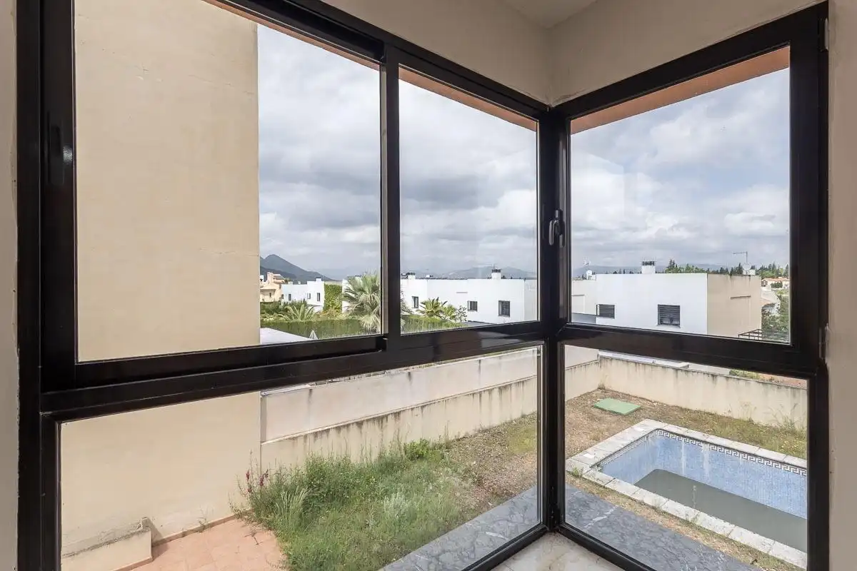 Casa adosada en venda a Albolote