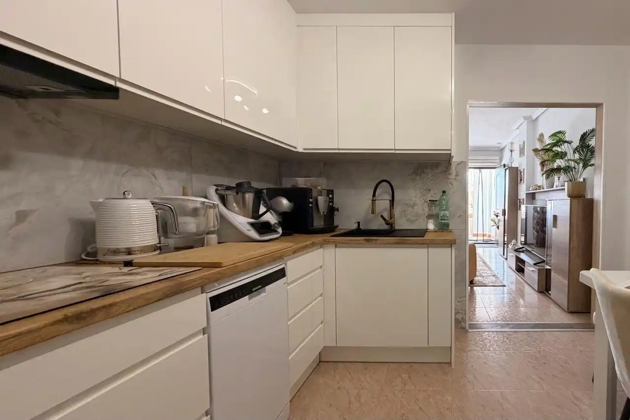 Cocina de Planta baja en venta en Torrevieja con Aire acondicionado, Calefacción y Terraza