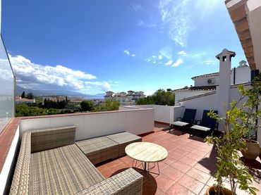 Terraced house for sale in Puerto de la Duquesa