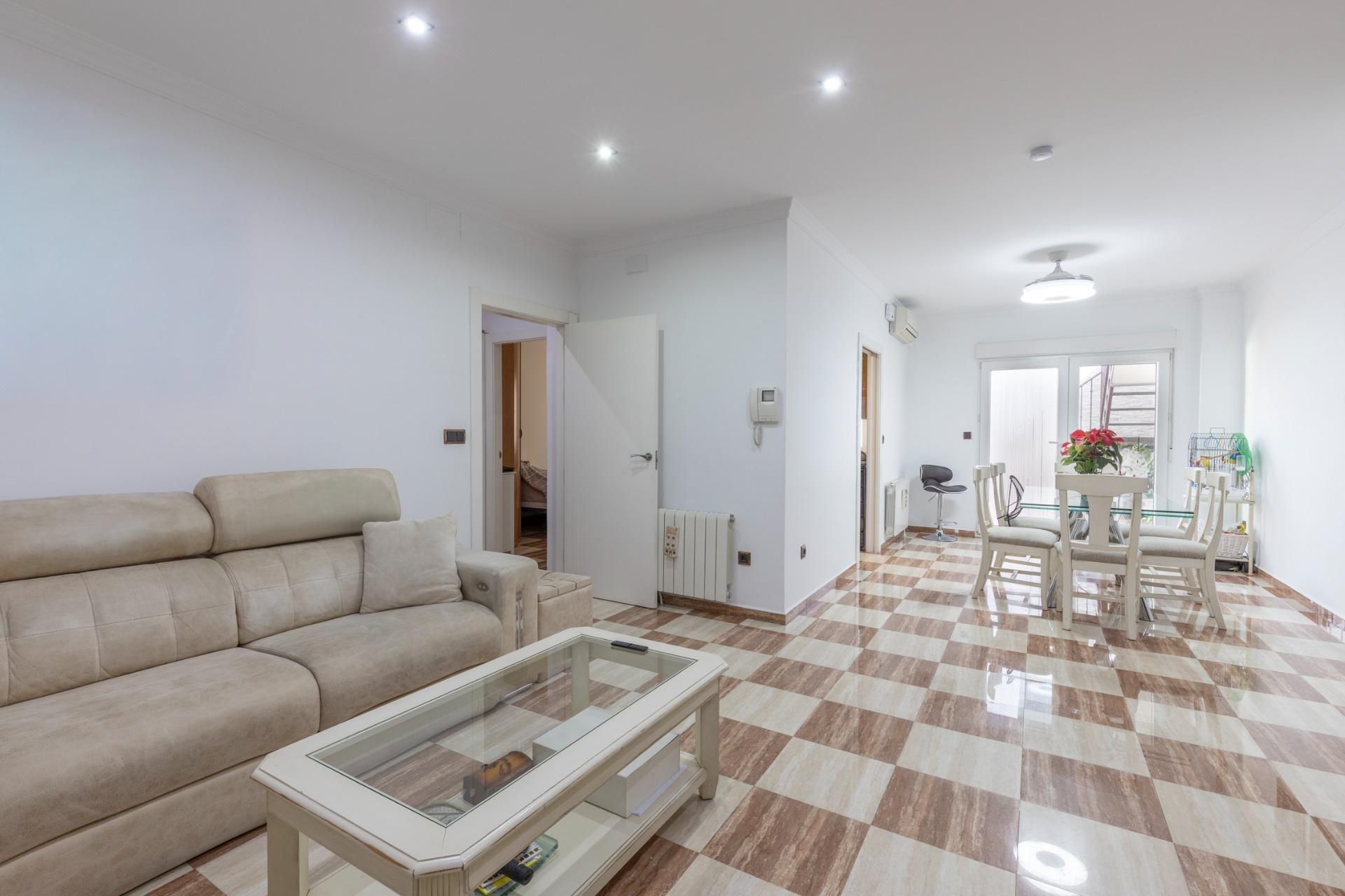 Living room of Single-family semi-detached for sale in Churriana de la Vega  with Air Conditioner, Heating and Terrace
